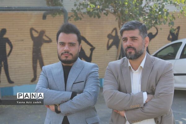 آیین نواختن زنگ پدافند غیرعامل در مدرسه موفقیان یک شهرستان بهارستان