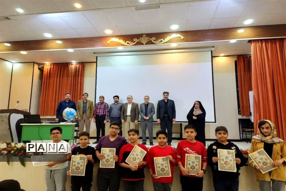 برگزاری همایش هفته جهانی نجوم در پژوهش‌سرای ابوریحان زرین شهر