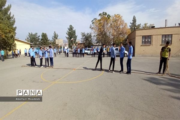 المپیاد درون مدرسه‌ای دبیرستان نمونه آیت الله خامنه‌ای کاشمر