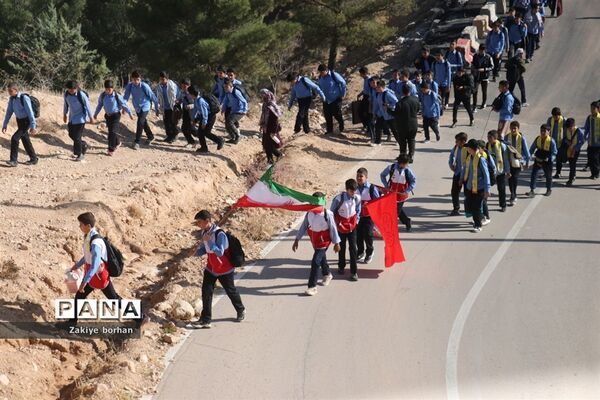 اردوی یک روزه تشکیلاتی پیشتازان دبیرستان شهید آل نبی شهرستان بجنورد