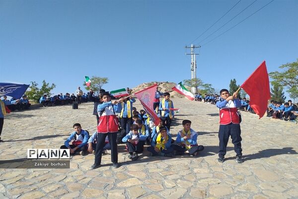 اردوی یک روزه تشکیلاتی پیشتازان دبیرستان شهید آل نبی شهرستان بجنورد