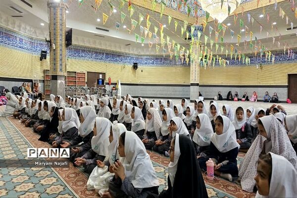 مراسم پیوند مدرسه و مسجد دبستان حاجیه خانم نوری ملارد
