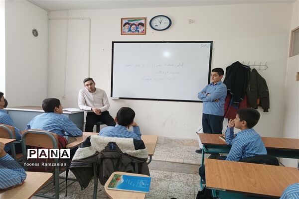 جلسه شورای بسیج دانش‌آموزی آموزشگاه نمونه دولتی مرتضوی خلیل‌آباد