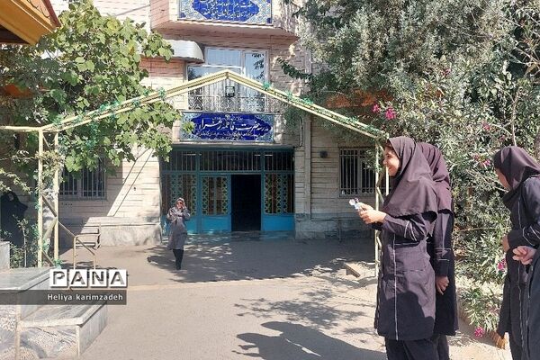 برگزاری مسابقات ورزشی به‌مناسبت هفته تربیت‌بدنی در دبیرستان فاطمه‌الزهرا(س)