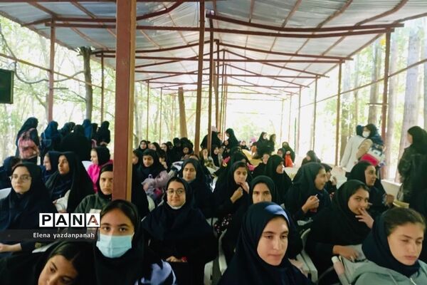 برگزاری اردو یک روزه دانش‌آموزی هدفمند در فارس