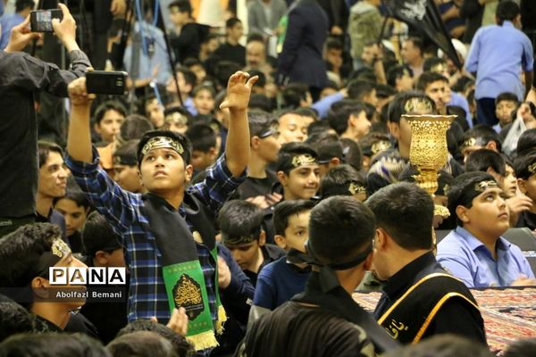 اجتماع نوجوانان فاطمی «از قم تا قدس» در حرم حضرت معصومه(س)
