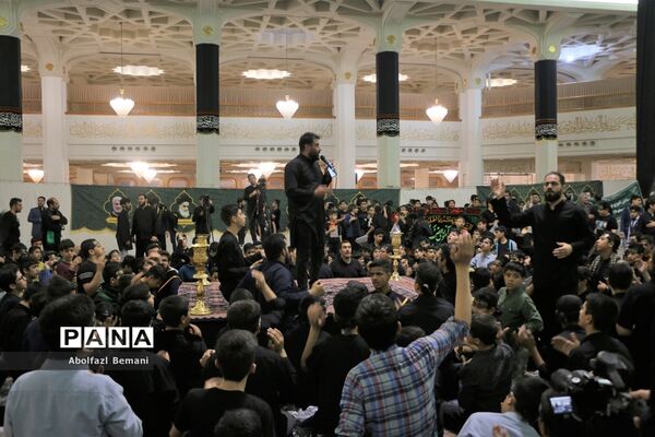اجتماع نوجوانان فاطمی «از قم تا قدس» در حرم حضرت معصومه(س)