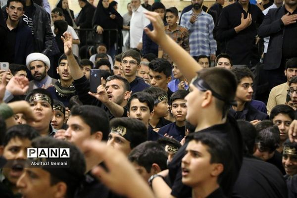 اجتماع نوجوانان فاطمی «از قم تا قدس» در حرم حضرت معصومه(س)