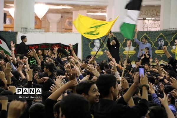 اجتماع نوجوانان فاطمی «از قم تا قدس» در حرم حضرت معصومه(س)