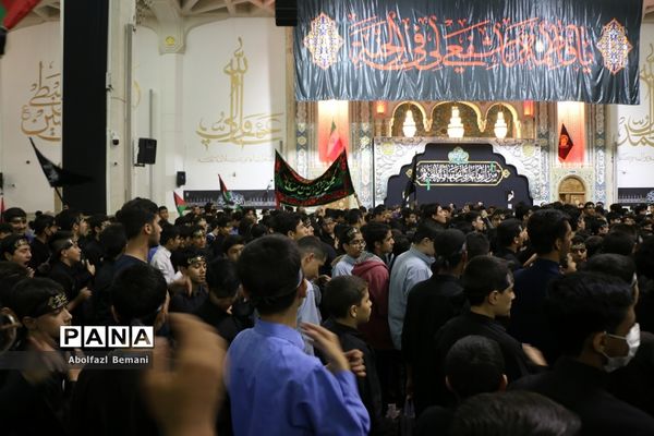 اجتماع نوجوانان فاطمی «از قم تا قدس» در حرم حضرت معصومه(س)