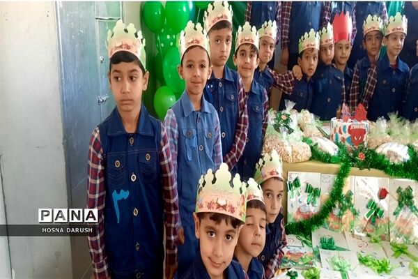 جشن قرآن  دانش‌آموزان  کلاس اولی دبستان سرافراز ناحیه ۷ در مشهد