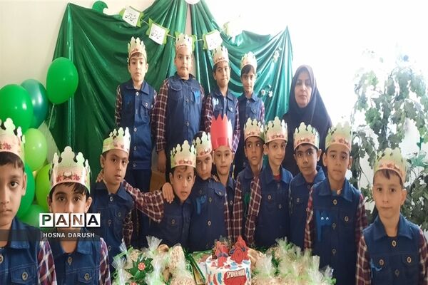 جشن قرآن  دانش‌آموزان  کلاس اولی دبستان سرافراز ناحیه ۷ در مشهد