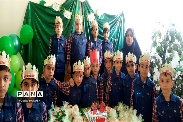 جشن قرآن  دانش‌آموزان  کلاس اولی دبستان سرافراز ناحیه ۷ در مشهد
