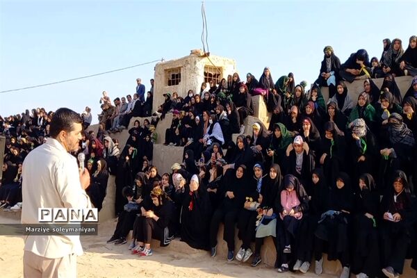 بازدید دانش‌آموزان اصفهانی شرکت کننده در اردوی راهیان نور از موزه ملی دفاع مقدس شهر خرمشهر