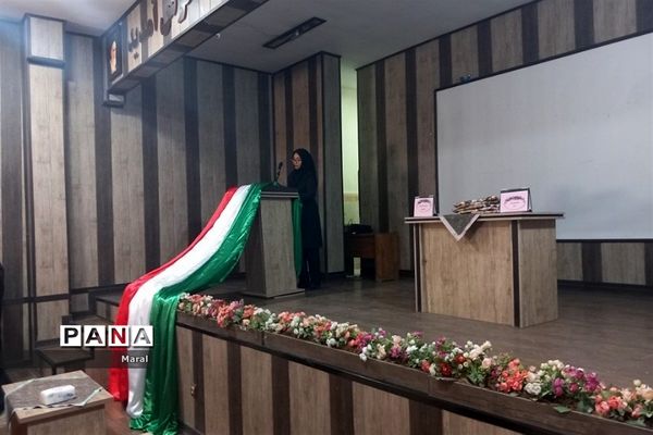 جلسه انجمن اولیا و مربیان و آموزش خانواده در کانون ملائک شهرستان‌قرچک