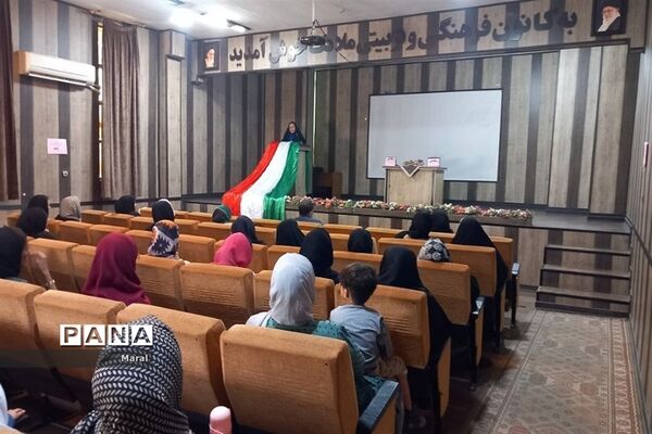 جلسه انجمن اولیا و مربیان و آموزش خانواده در کانون ملائک شهرستان‌قرچک