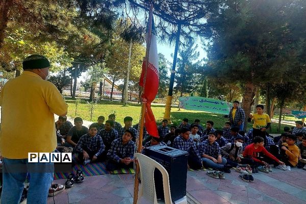 برگزاری دهمین اردوی یک‌روزه دهه هشتادی‌ها در بوستان ۱۵ خرداد شهرستان‌ورامین