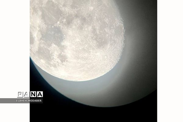 کارگاه آموزشی آشنایی با نجوم  و رصد ماه و صور فلکی در پژوهش‌سرای دانش‌آموزی کاوش کهریزک