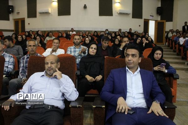 تجلیل از خانواده شهدا، فعالان حوزه تربیت‌بدنی و مدال‌آوران مسابقات ورزشی کشوری در بوشهر