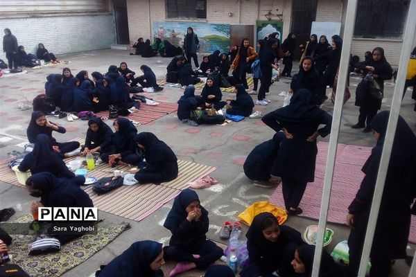 جشنواره غذای سالم در مدرسه عارفه شهر اراک