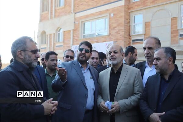 افتتاح فاز اول پروژه مسکن شهرک شهید سلیمانی اراک