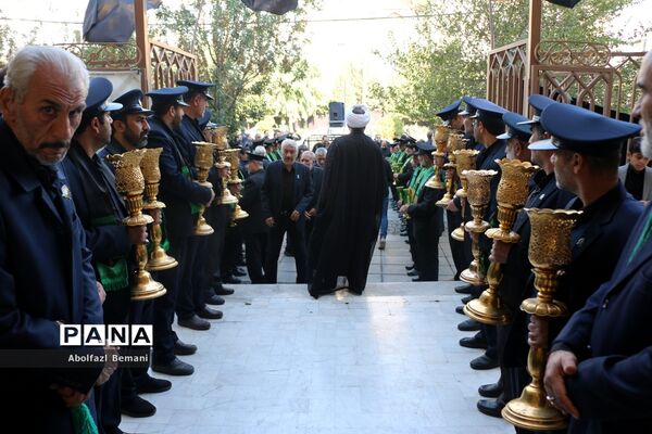 دسته عزاداری خادمان آستان مقدس حضرت معصومه(س)