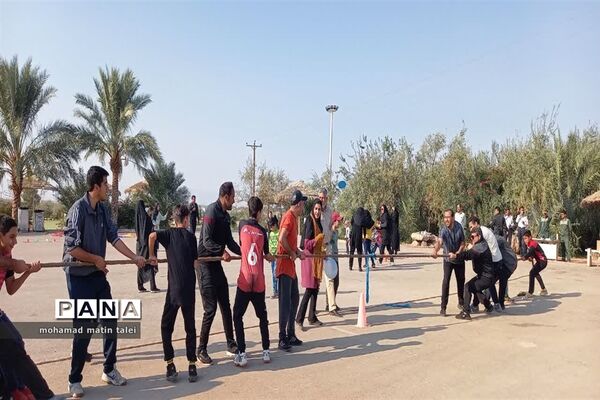 همایش پیاده‌روی خانوادگی در بافق