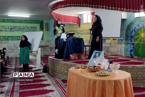 جلسه پاسخگویی به شبهات دینی دانش‌آموزان در مدرسه مهدیه شهریار
