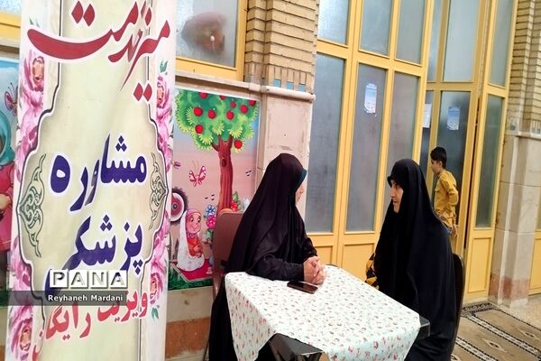 میز خدمت در نماز جمعه شهر اندیشه