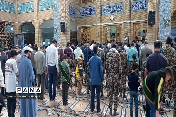 میز خدمت در نماز جمعه شهر اندیشه