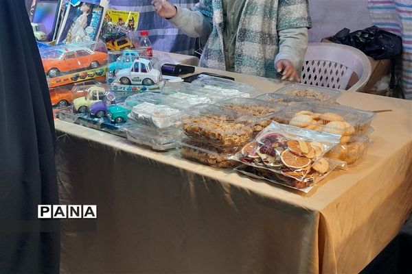 نمایشگاه غرفه‌های سنتی، صنایع‌دستی و مشاغل خانگی در بوستان کوهسنگی