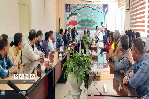 برگزاری جلسه توجیهی و آموزشی آموزش فرهنگ ترافیک و پدافند غیر عامل ویژه رانندگان سرویس‌های دانش‌آموزی مدارس شهرستان کلات