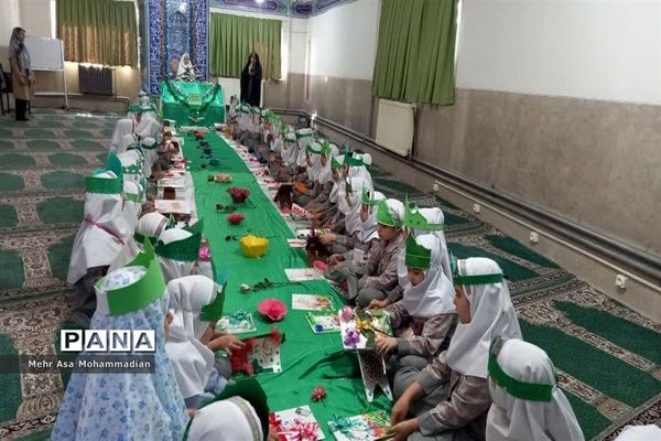 جشن قرآن دانش‌آموزان پایه اول ابتدایی آموزشگاه الله‌اکبر اسلامشهر