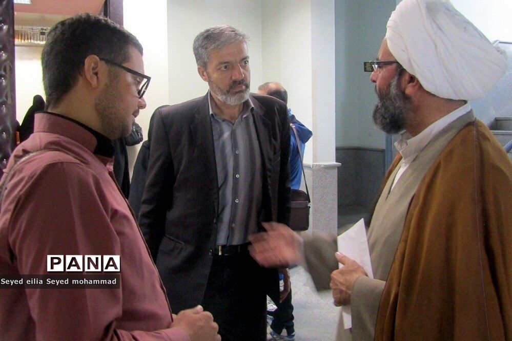 دیدار مدیران و معاونان پرورشی با امام‌جمعه قیامدشت