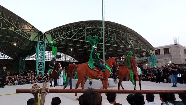 کاروانی که راهی سرزمین عشق شد