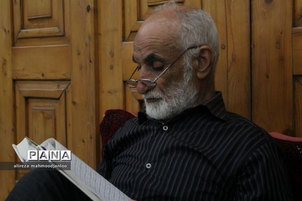 جلسه هفتگی قرآن کریم در گلوگاه