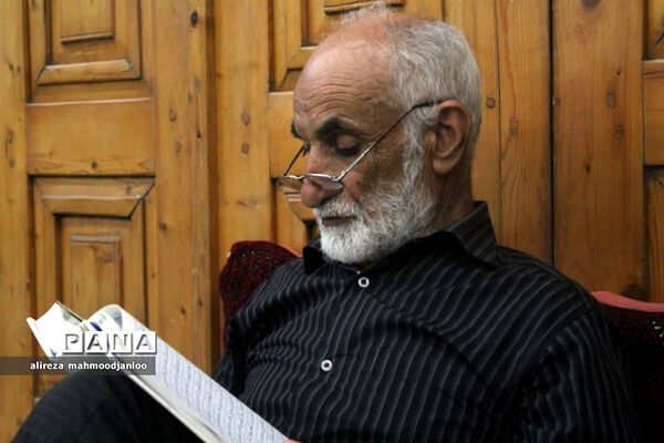 جلسه هفتگی قرآن کریم در گلوگاه