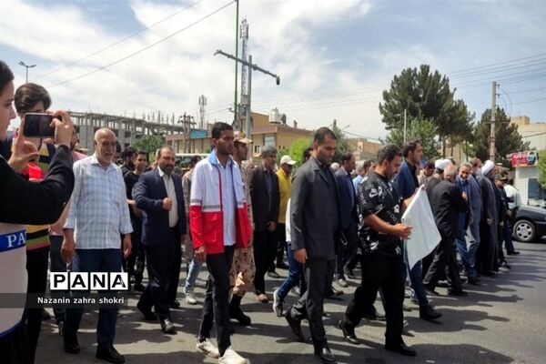 آیین گلباران قتلگاه یادمان شهدای ۱۵ خرداد در شهرستان‌ قرچک