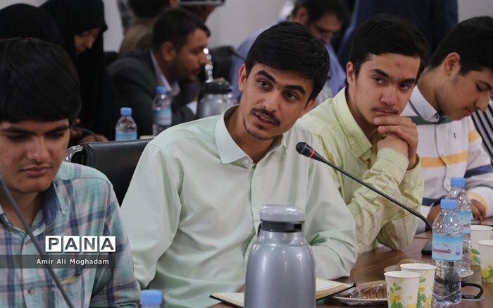 امید؛ کلیدواژه فرمایشات مقام معظم رهبری در مناسبت‌های مختلف است