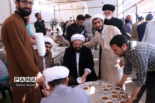 عرض ارادت مردم به امام خمینی(ره) در سی و چهارمین سالگرد ارتحال