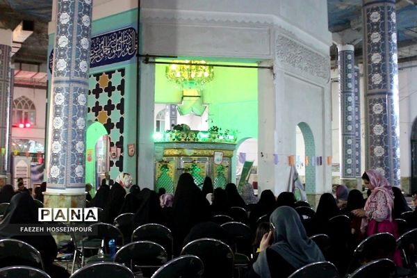 محفل شعر آیینی امام رضایی در امامزاده حضرتین