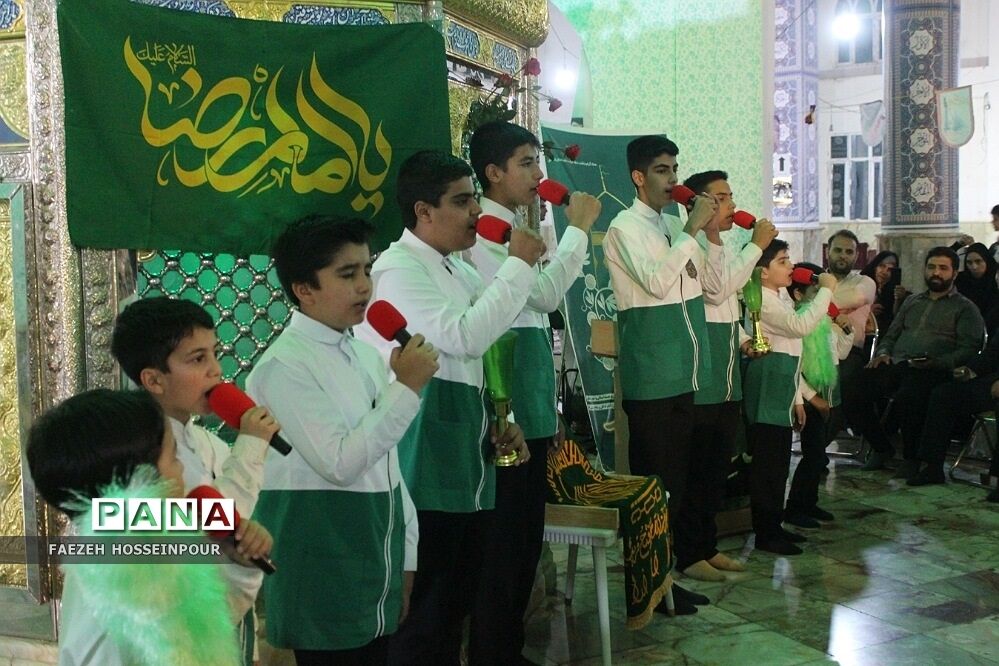 محفل شعر آیینی امام رضایی در امامزاده حضرتین