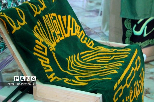 محفل شعر آیینی امام رضایی در امامزاده حضرتین