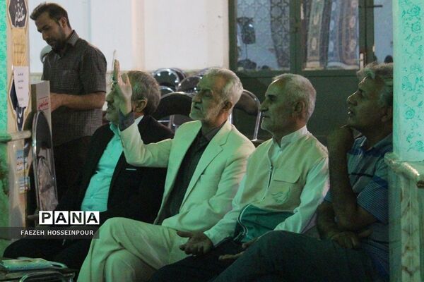 محفل شعر آیینی امام رضایی در امامزاده حضرتین