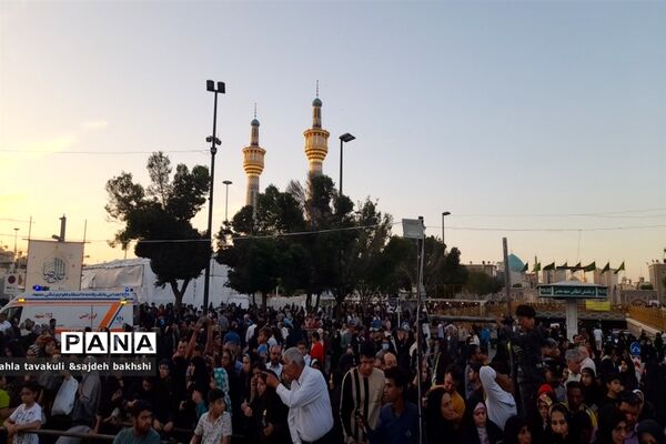 جشن باشکوه خانوادگی در جوار آقا علی ‌بن موسی الرضا (ع) با حضور پرشور مردم در مشهد مقدس