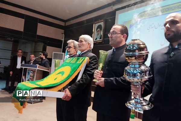 تقدیر و تجلیل از معلمان پایه اول شهرستان شهریار در طرح خشت اول