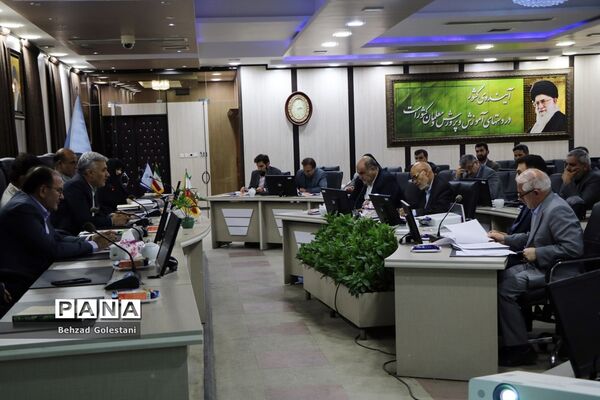 جلسه قرارگاه جهادی عدالت تربیتی و نصیب برابر آموزشی ‌در آذربایجان غربی