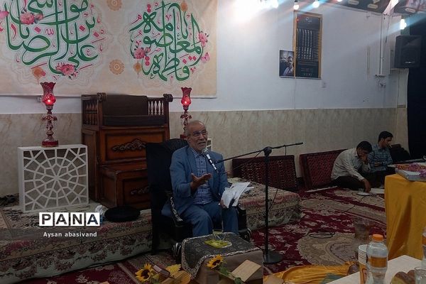 برگزاری جشن ولادت امام رضا(ع) در شهرستان‌قرچک