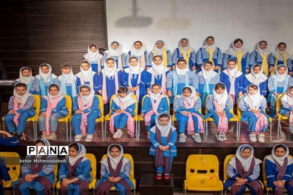 همایش شاهنامه خوانی کودکان و نوجوانان کرمانشاهی