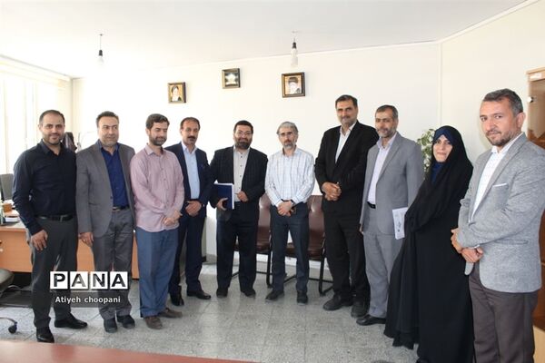 آیین معارفه و تکریم رئیس اداره فرهنگی هنری و فضاهای پرورشی شهر تهران